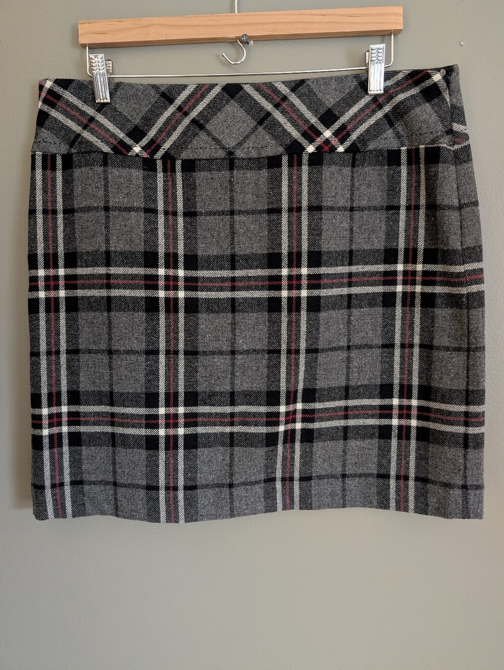 Eddie Bauer Plaid Wool Mini Skirt Size 14